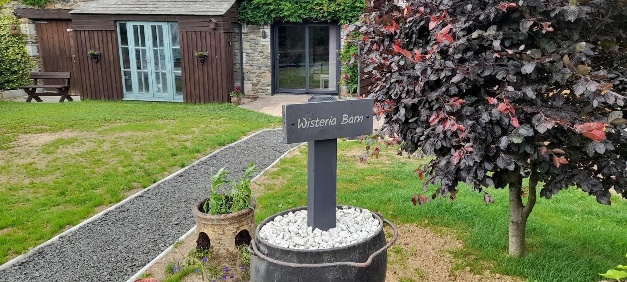 Wisteria Barn, Trewethen, St Teath, Nr Port Isaac Holiday home *